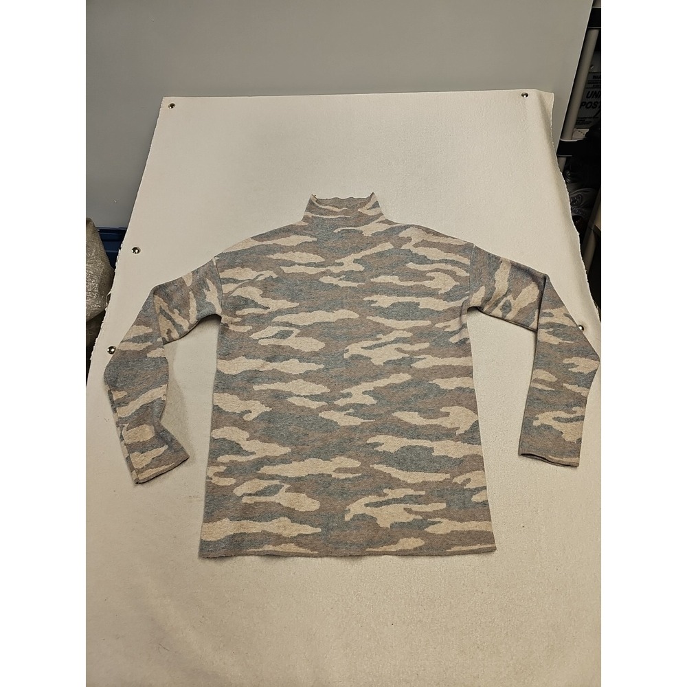 Tahari Camo Camouflage Mock Neck Sweater Womens Size Medium Pullover